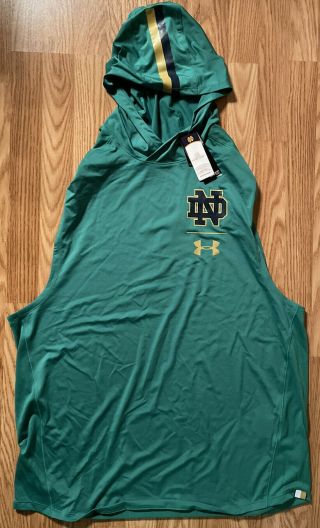 Notre Dame Football Team Issued Under Armour Warm Up Shirt Hood Tags 2xl