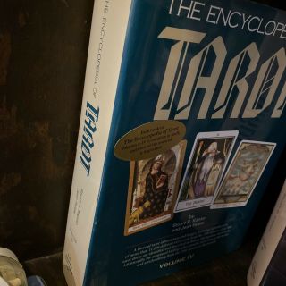 Encyclopedia Of Tarot 4 Volume Set Stuart Kaplan 5