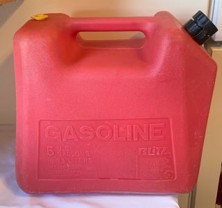 Vintage Blitz 5 Gallon Gas Can Old Type Rear Vented Red Poly Model 11830