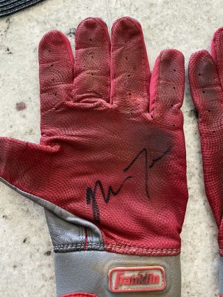 Mike Trout Autographed Batting Gloves Psa/dna Proof (pre - Rookie Season)