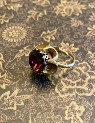 Vintage Art Deco Style Large Costume Ring Gold Toned With Purple Glass Gem 2