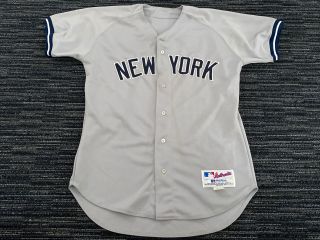 Game Worn Issued Majestic 17 York Yankees Jersey Size 44 Steiner