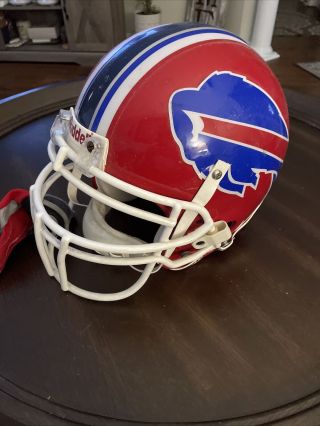 Buffalo Bills nfl game worn / Issued helmet 20 With Signed Glove.  Henry 2