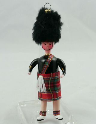 Vintage De Carlini Blown Glass Scottish Guard Kilt Christmas Ornament 6 - 1/2 "