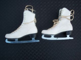 Vintage Women’s Size 7 White Figure Ice Skates Imperial Tempered Steel