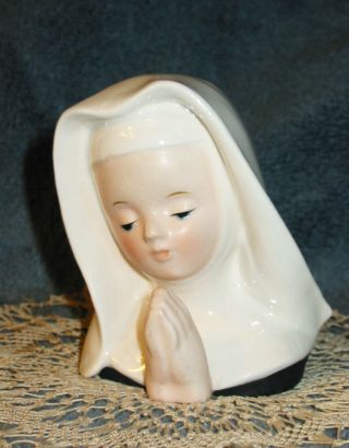 Vintage Enesco Praying Nun Head Vase Planter Figurine 3 1/2 " Tall 3 " Wide Japan