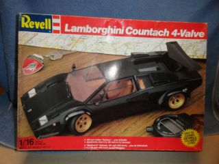 Revell 7509,  1/16th Scale Lamborghini Countach 4 - Valve,  Vintage 1987 Plasti