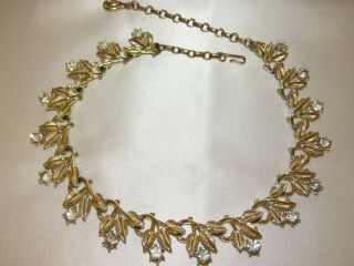 Vintage Signed Coro Gold Tone Metal W Leaf Design Choker Necklace 16 "