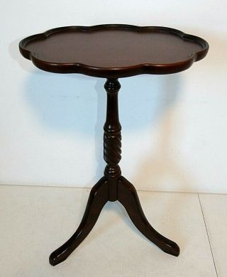 Vintage Bombay Company Mahogany Pedestal Piecrust Side Accent Table,  Plant Stand