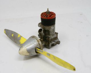 Vintage Mccoy 29 Model Airplane Engine With Prop And Spinner