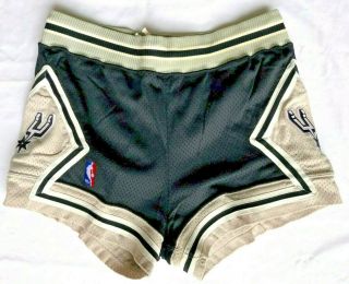 Game - Worn San Antonio Spurs Official Uniform Shorts Macgregor Darwin Cook 1988