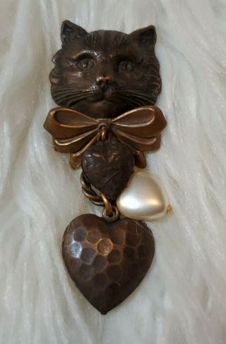 Adorable Vintage Cat Kitty W/bow Collar & Dangle Heart Charms Brass Brooch Pin