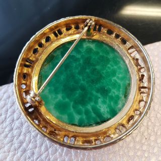 Vintage Gold Tone Green Peking Glass Pin Brooch 1.  75 