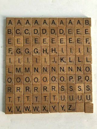 Complete Set 100 Vintage Wooden Scrabble Tiles Crafts Jewelry Dd
