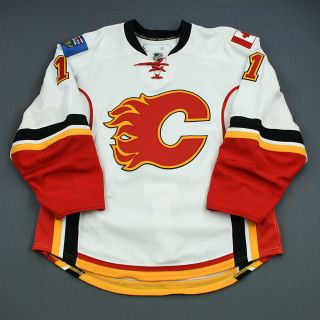 2010 - 11 Mikael Backlund Calgary Flames Game Worn Hockey Jersey Nhl Meigray