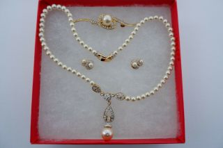 Ciro Vintage Gold Tone Faux Pearl Necklace,  Brooch & Earrings - C1980 