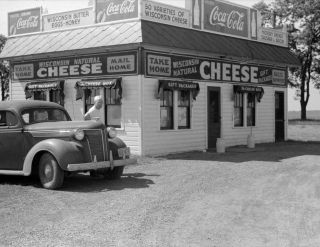 1941 Cheese Market,  Kenosha County,  Wi Vintage Photograph 8.  5 " X 11 " Reprint