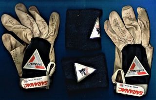 Chicago White Sox Batting Gloves & Wristbands - - - (inventory Number 99 - 0854)