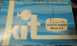 Vintage The Famous Plastic Worm Mold Kit See Photos For What Your Getting