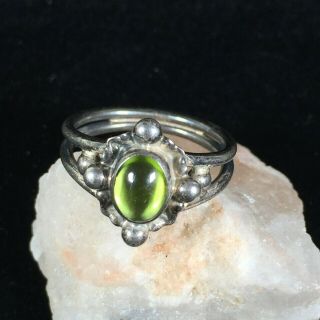Vintage Sterling Silver Art Deco Ring Old Pawn Green Stone Sz 7 Open Double Band