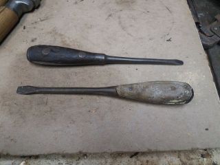 2 Vintage Pexto,  And Unbranded Perfect Handle Screwdrivers 9 "