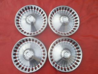 Vintage 1970 Plymouth Gtx Satellite Duster Barracuda 14 " Hubcaps Wheel Covers
