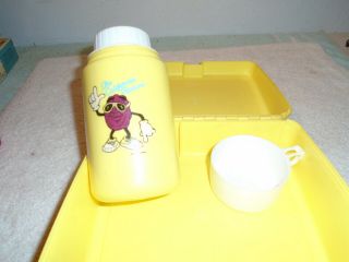 Vintage 1987 The California Raisins Thermos plastic lunch box and thermos 3