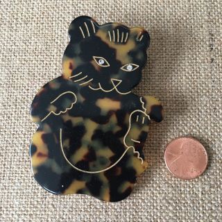 Vintage Old Plastic Celluloid Bakelite Era Japanese Happy Lucky Cat Brooch Pin