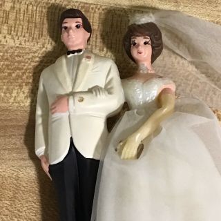 Vtg Wilton Bride & Groom Wedding Cake Topper Brown Hair Eyes Couple 3.  5” Stand 2