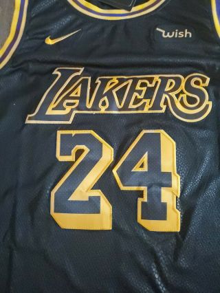 Kobe Bryant Signed Lakers Snakeskin Black Alternate Jersey