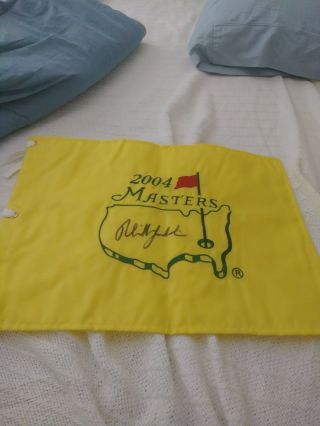 Phil Mickelson Pga Golf Signed Official 2004 Masters Pin Flag Jsa Letter Bb44836