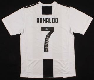 Cristiano Ronaldo Authentic Signed Juventus Jersey (beckett) /w Framed Photo