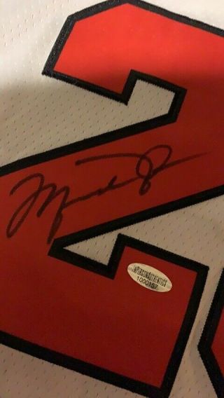 Michael Jordan Autographed Signed Chicago Bulls Jersey With