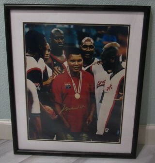 Muhammad Ali Signed / Autographed 1996 Atlanta Olympic Dream Team 16x20 Photo