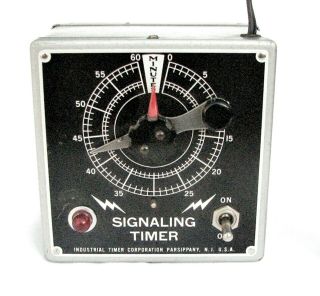 Vintage Signaling Timer Industrial Timer Corp.  Model S - 60m/1,  000 Watts Made Usa