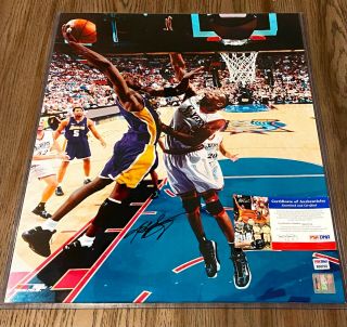 Lakers Kobe Bryant Auto Signed 16x20 Nba Finals Dunk Photo Psa/dna Authenticated