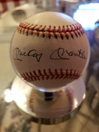 Mickey Mantle Autographed Baseball Hof