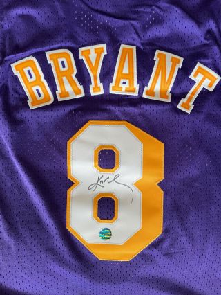 Kobe Bryant Signed/autographed Jersey Coa/sticker Purple La Lakers 8 Xl