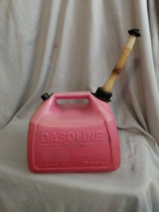 Vintage Rubbermaid Gott 2.  5 Gallon Vented Gas Can 1226 W/ Flex Spout