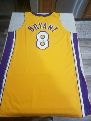 Kobe Bryant Upper Deck Authenticated Autographed Jersey W/coa