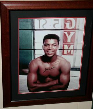 Muhammad Ali Hand Signed Autographed 16x20 Framed 5th St.  Gym Photo Psa/dna
