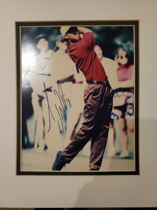 Signed Rare Tiger Woods 8x10 Photo Pga Golf Hand - Signed Autographed With