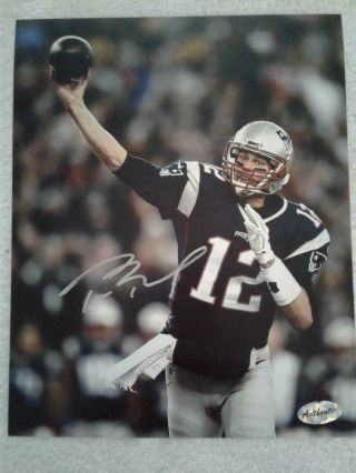 Goat Qb Tom Brady Hand - Signed Autographed 8x10 England Patriots Photo W/coa