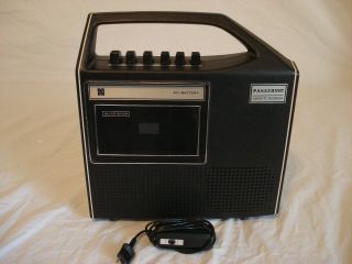 Vintage Portable Cassette Player/Recorder with Microphone Panasonic RQ4145 2