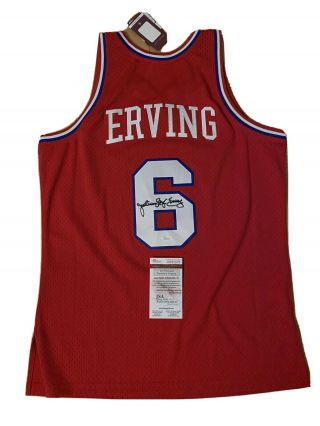 Julius Erving 76ers Signed Red M&n 1982 - 83 Hardwood Classics Jersey & Hof Auto