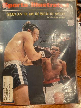 Muhammad Ali Signed Sports Illustrated - Cassius Clay - Comes Woth
