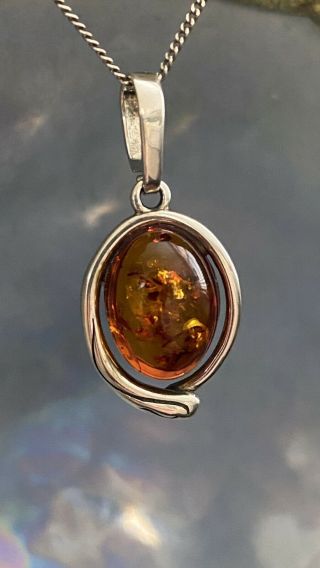 Vintage Sterling Silver 925 Amber Oval Pendant Necklace 18” Long Chain