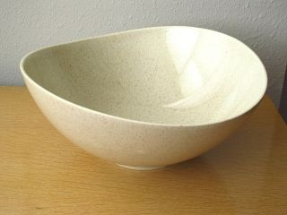 Vtg Mid Century Mod Red Wing Salad Bowl Asymmetrical Off - White w/ Speckles 2