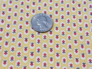 Vintage Feedsack Half: Little Red Flowers In White Ovals On Yellow