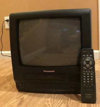 Vintage Panasonic Omnivision Pv - M1369 13 " Crt Tv Built In Vhs Player With Remote